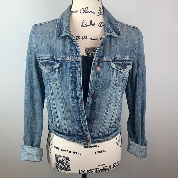 American Eagle Distressed Denim Trucker Jacket (Trucker Jacket) - Picture 2 of 8